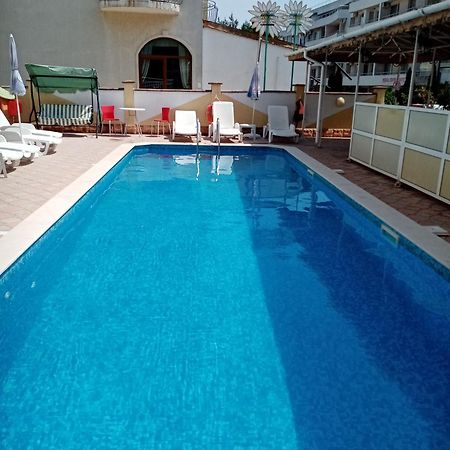 Hotel Palace Kranevo Buitenkant foto
