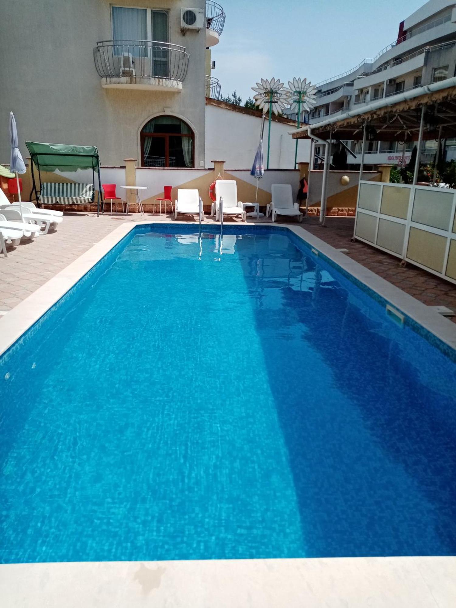 Hotel Palace Kranevo Buitenkant foto