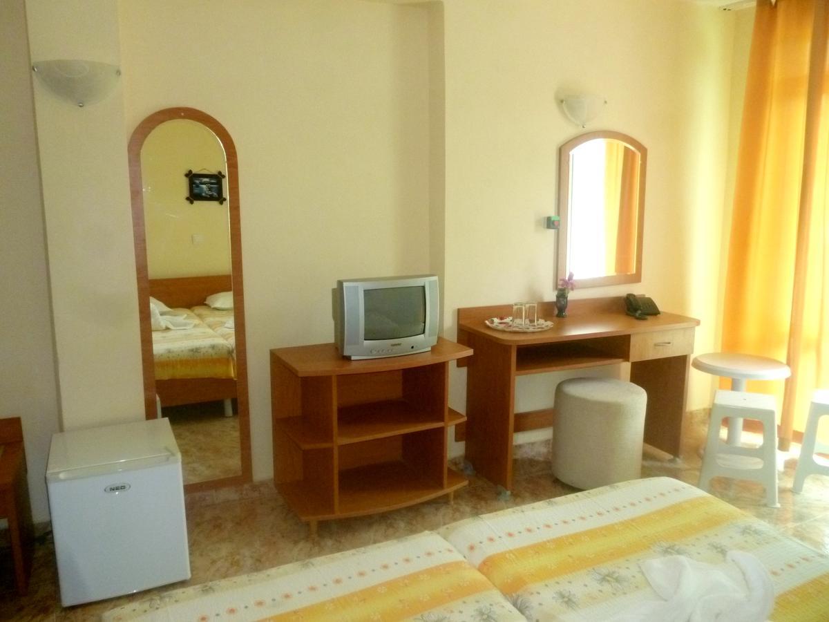Hotel Palace Kranevo Buitenkant foto