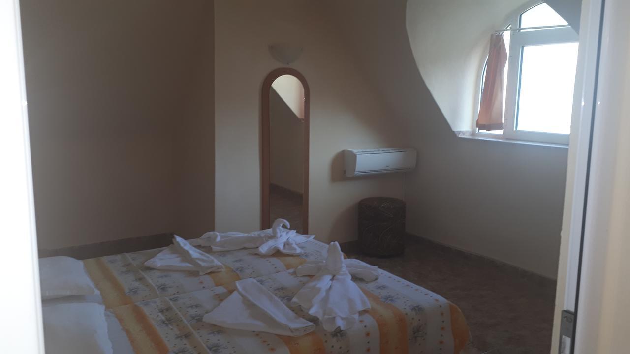 Hotel Palace Kranevo Buitenkant foto